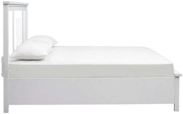 Magnussen Home® Windmill Harbour Sand/White Whisp King Panel Bed-3