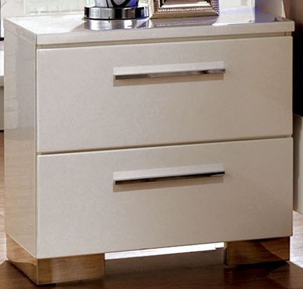 Furniture of America® Clementine White Five Piece Queen Platform Bedroom Set-2