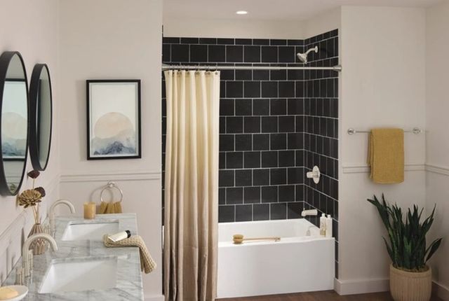 Peerless Flute™ Brushed Nickel Tub and Shower Trim Kit -2