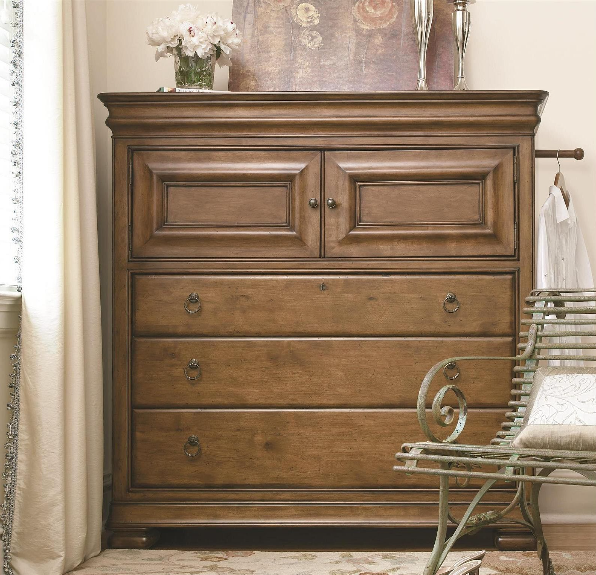 Universal Explore Home™ New Lou Cognac Dressing Chest | Miskelly