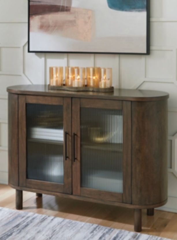 Signature Design by Ashley® Mayridge Medium Brown Accent Cabinet-4