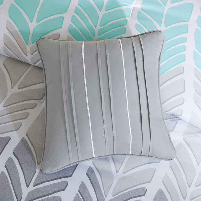 Olliix by Intelligent Design Adel Aqua Twin/Twin XL Comforter Set-3