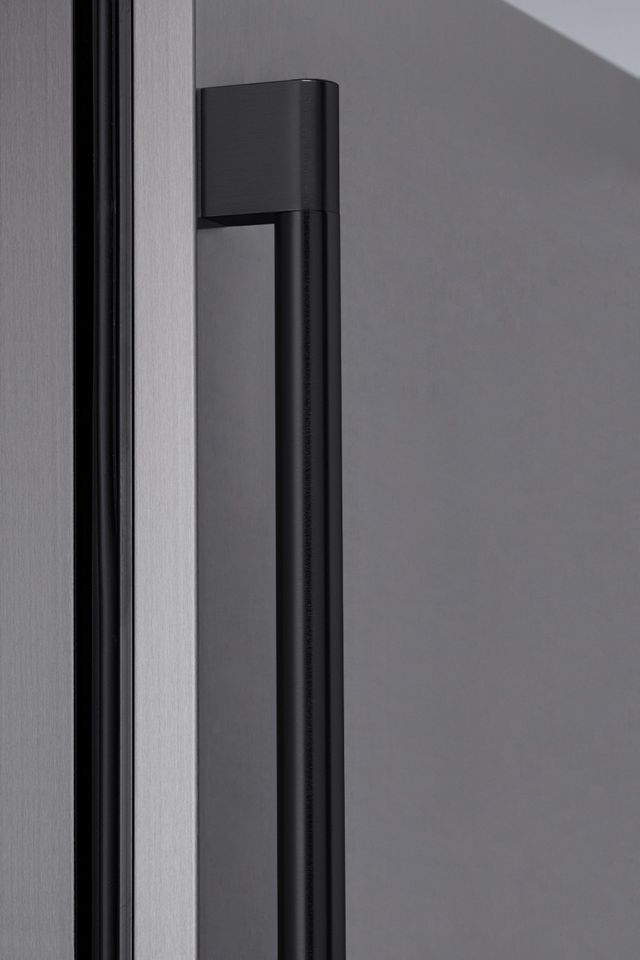 Zephyr Presrv™ Matte Black Pro Handle-1