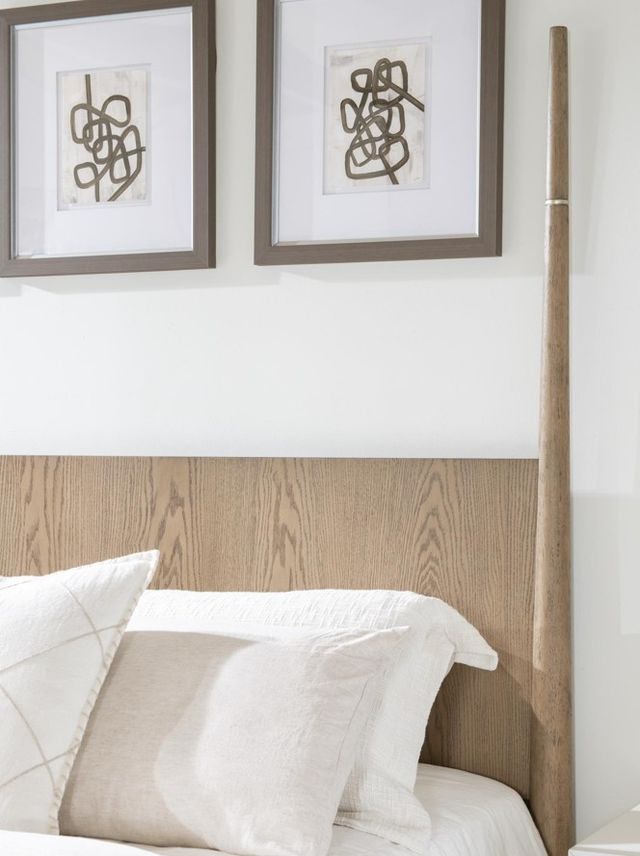 Legacy Classic Melrose Dessert Oak Queen Poster Bed-3