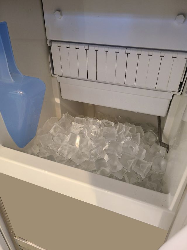 XO 15" 65 lb. Fingerprint Resistant Stainless Steel Ice Maker-3