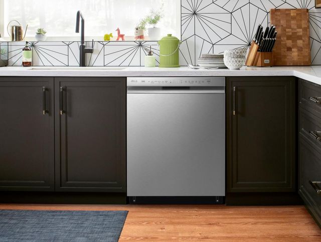 LG 24" PrintProof™ Stainless Steel Front Control Built In Dishwasher-13