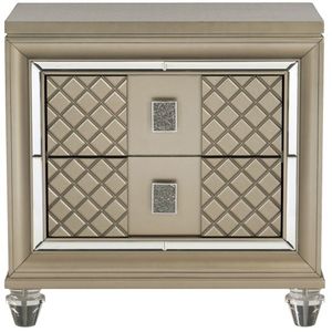 Click to view more images of the product.