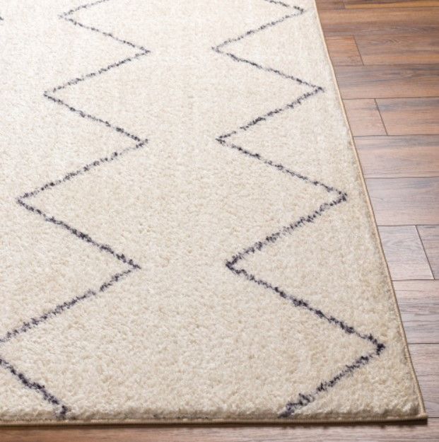Surya Lykke White 4'x6' Area Rug-2