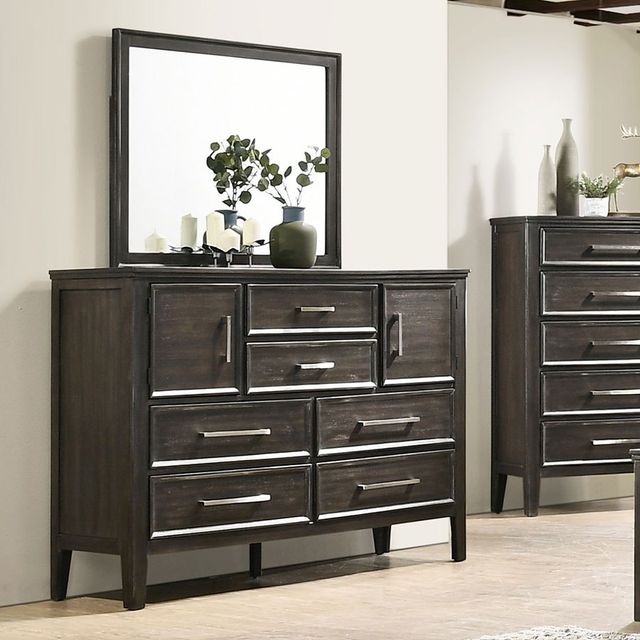 New Classic® Home Furnishings Andover 5-Piece Nutmeg Queen Panel Bedroom Set with Two Nightstands-2
