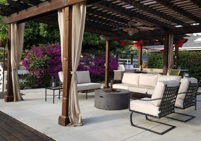 Sunset West Provence Canvas White/Century Pewter Iron Outdoor Sofa-3
