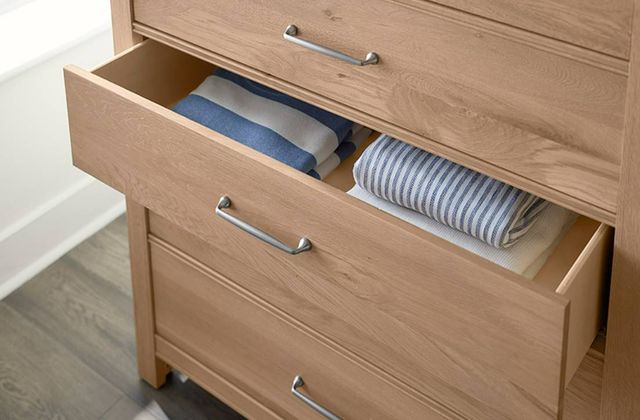 Vaughan-Bassett Tide & Timber Clear Oak 5-Drawer Chest-2