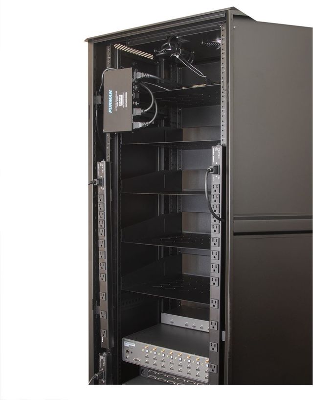 Panamax® 16 Outlet Black Power Distribution -3