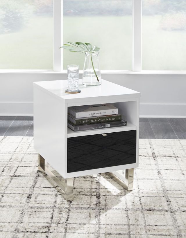 Signature Design by Ashley® Gardoni Black/White Chairside End Table-4