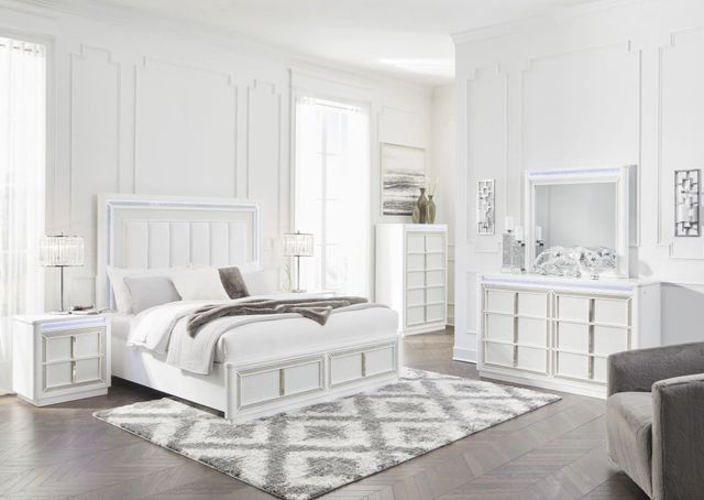 Signature Design by Ashley® Chalanna White Chest -4