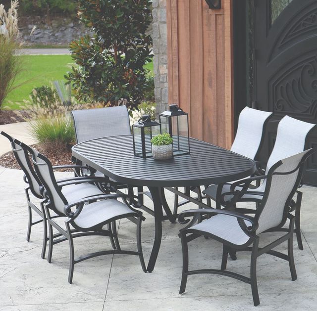 Lane Venture® Craftsman Round Oval Dining Table-1