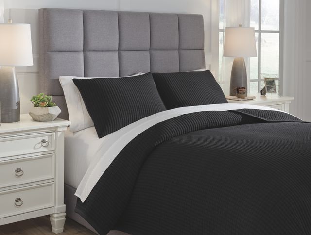 Signature Design by Ashley® Thornam Black King Coverlet Set-1