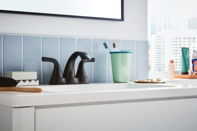 Peerless Parkwood® Matte Black 2-Handle Centerset Lavatory Faucet-1