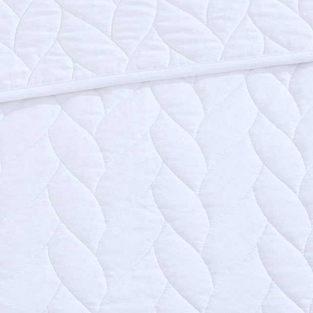 Olliix by Madison Park 3 Piece White Full/Queen Noel Reversible Coverlet Set-4