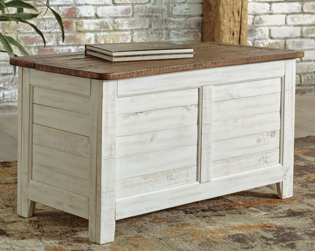 Signature Design by Ashley® Dashbury Antique White Storage Trunk-4