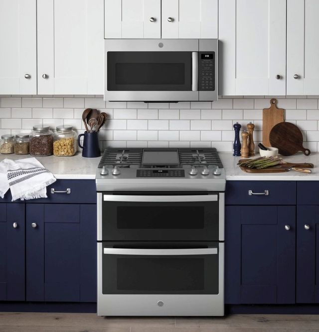GE® 30" Stainless Steel Slide In Gas Double Oven Range-7