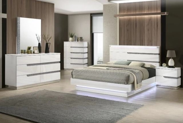 New Classic® Home Furnishings Paradox 4-Piece White California King Panel Bedroom Set-1