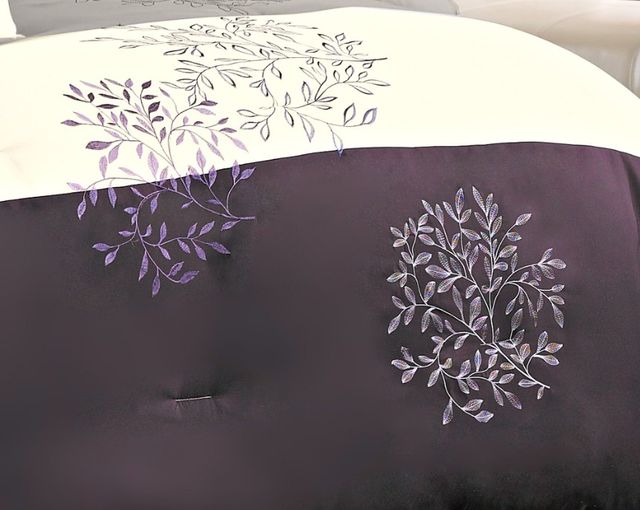 Hallmart Collectibles Glenberry Purple 7-Piece Queen Comforter Set-1