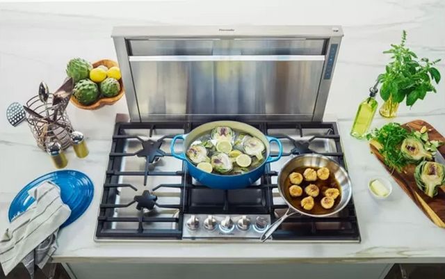 Thermador® Masterpiece® Pedestal Star® 36" Stainless Steel Natural Gas Cooktop-6