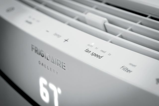 Frigidaire® 10,000 BTU's White Window Mount Air Conditioner-2