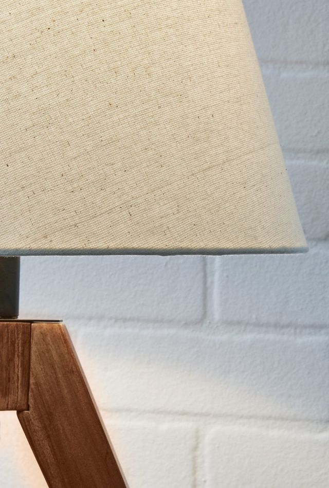 Signature Design by Ashley® Laifland 2-Piece Brown Table Lamps-3