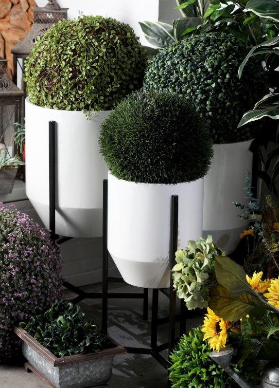 Deco Marche 3-Piece White Planter Set-4