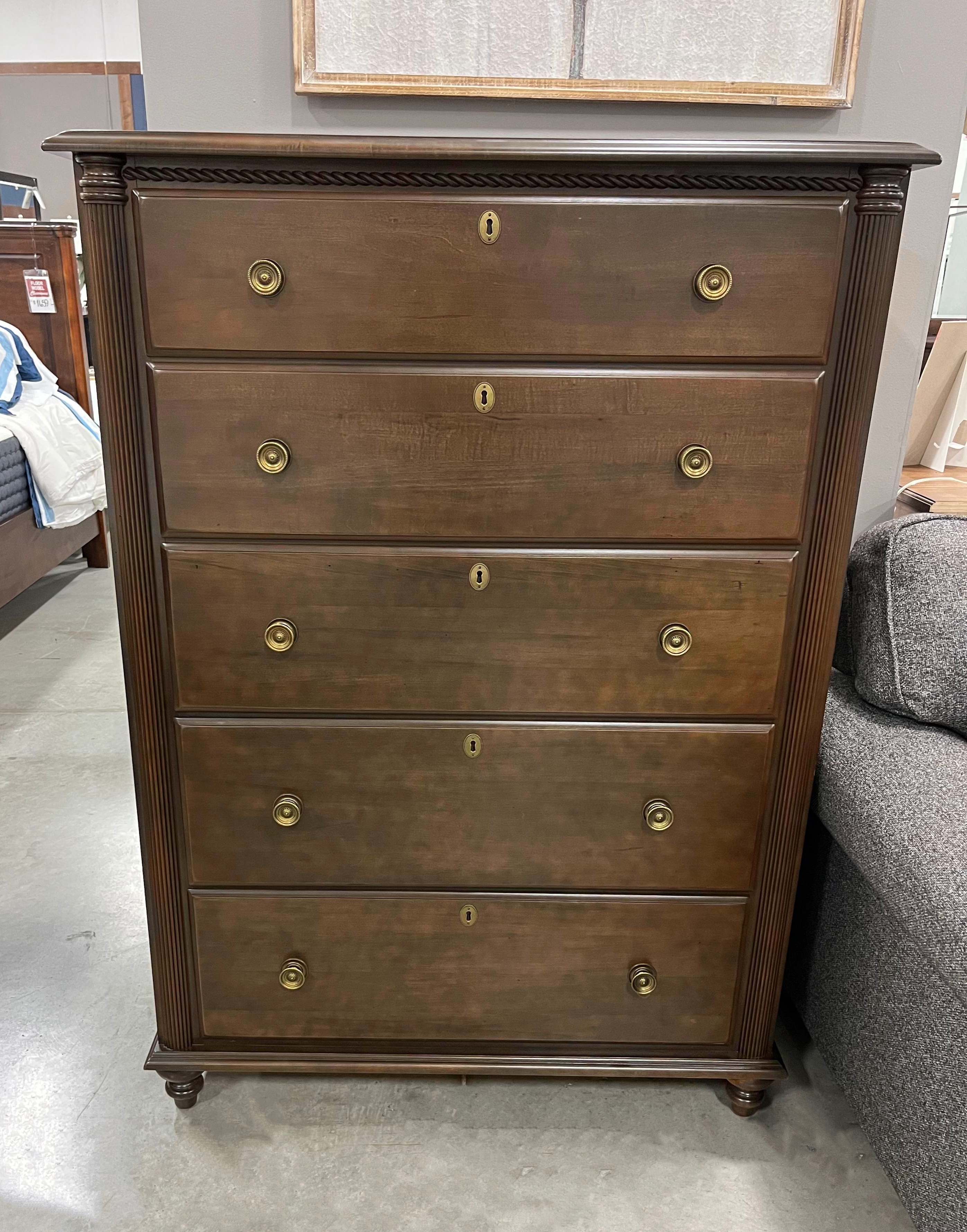 イデー　WAVE TALL CHEST Maple Maple Dressers & Chests - Homedepot.ca