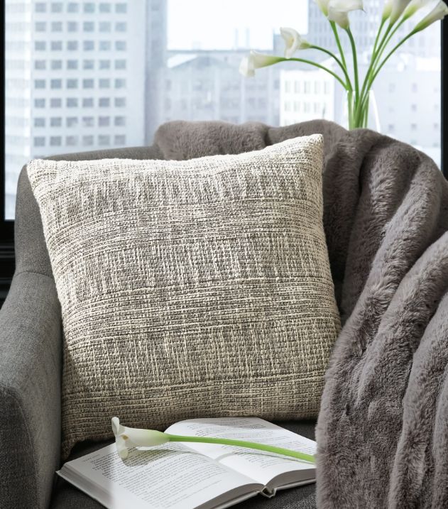 Signature Design by Ashley® Carddon Black/White Throw Pillow-3