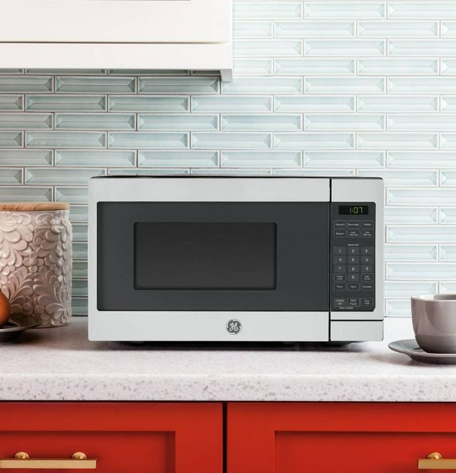 GE® 0.7 Cu. Ft. Stainless Steel Countertop Microwave-5