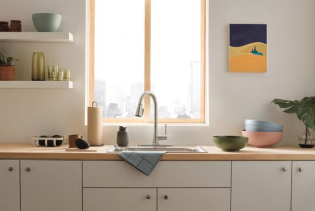 Peerless Precept® Stainless Single Handle Pull-Down Lever Kitchen Faucet-3