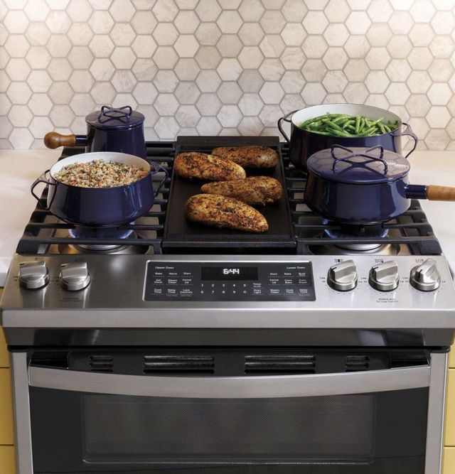 GE® 30" Stainless Steel Slide In Gas Double Oven Range-6