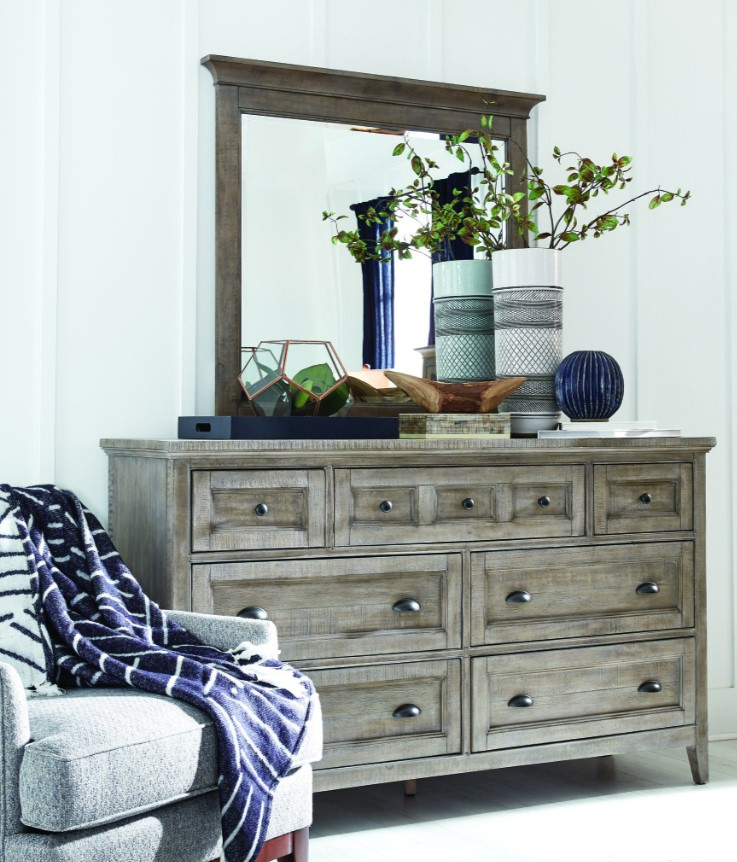 Paxton Place Dovetail Grey Dresser - Thumbnail 3