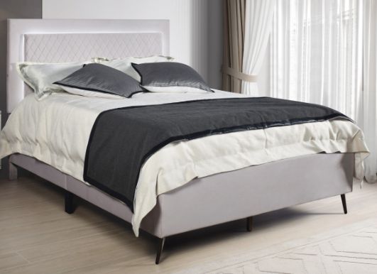 Milton Greens Stars Light Gray Eastern King Lattice Platform Bed-1