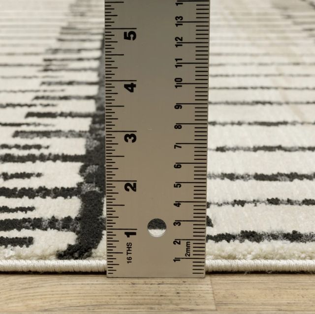 Oriental Weavers™ Raylan 5'x8' Style 11 Area Rug-2