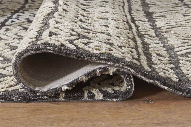 Signature Design by Ashley® Holdner Taupe/Black 5' x 7' Medium Area Rug-2