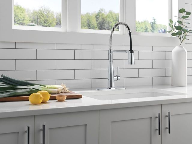 Delta Essa® Chrome Single Handle Pull-Down Spring Kitchen Faucet-1