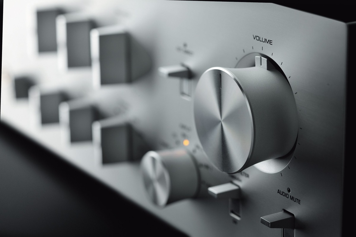 Yamaha 5000 Series Preamplifier - Thumbnail 3