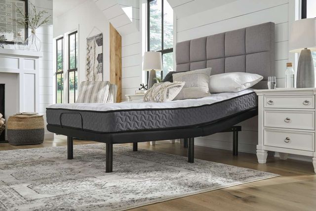 Sierra Sleep® by Ashley® 8" Bonnell Hybrid Firm Tight Top Queen Mattress in a Box-5