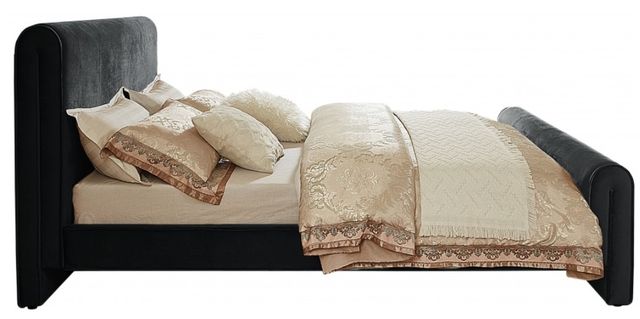 Meridian Furniture Sloan Black King Upholstered Panel Bed-2