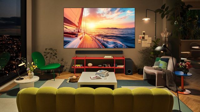 LG C5 Series 42" 4K Ultra HD OLED evo AI Smart TV-16