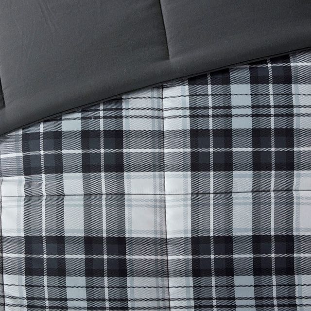 Olliix by Madison Park Essentials Parkston Black and White King/California King 3M Scotchgard Down Alternative All Season Comforter Set-3
