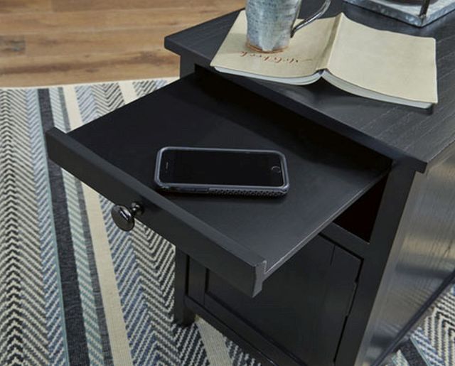 Signature Design by Ashley® Treytown Black Chairside End Table-4