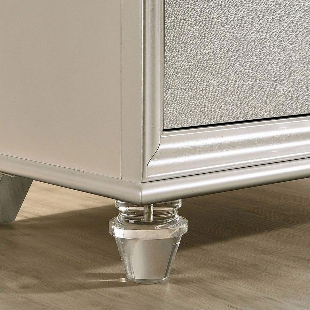 Furniture of America Maddie Chest