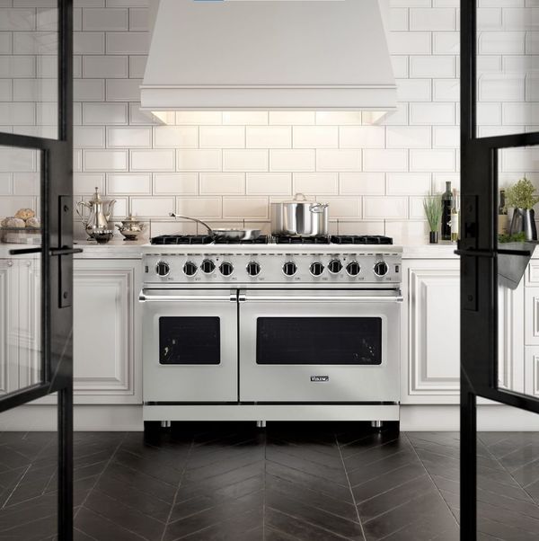 Viking 5 Series 48" Stainless Steel Pro Style Natural Gas Range