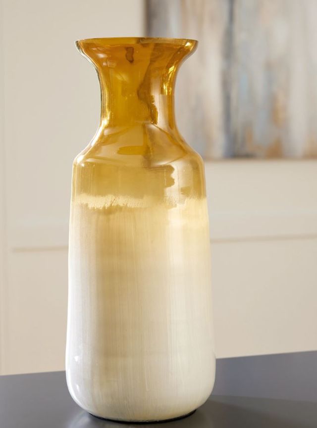 Signature Design by Ashley® Wynburg Amber/White Vase-2