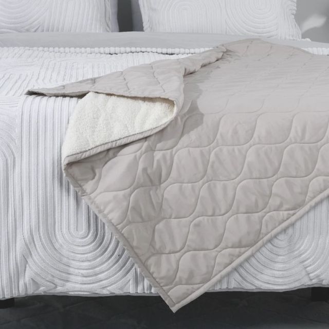 BEDGEAR® Sherpa Performance® Beige Throw Blanket-1